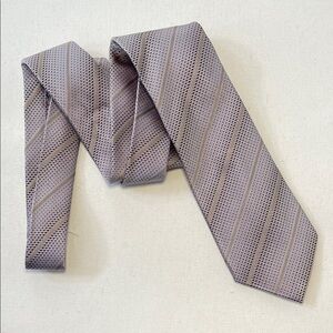 GUY LAROCHE Elegant Silvery Gray Silk Striped Men's Classic Office Formal Tie
